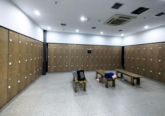 NG28官网富桂通科技获奥运品牌ANTI受权共携ABS储物柜表态2025中国体博(图2)
